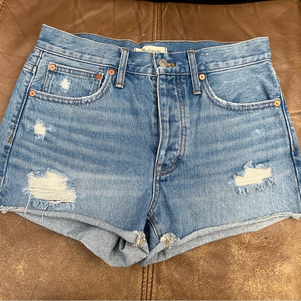 NWOT Madewell Relaxed Denim Shorts Size 25 Homecrest Wash Distressed Button Fly